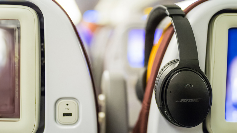 Travel headphones